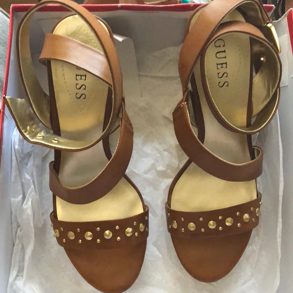 Brown wedges